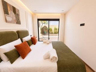 1 bedroom with large terrace - Air conditioning and Wifi - Free parking - Palmier Neighborhood - 0