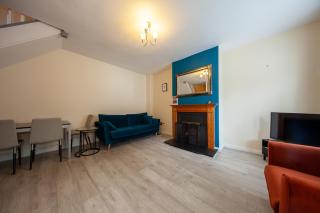 Bright 2BR at Kilmainham Gaol reduced prices - 4