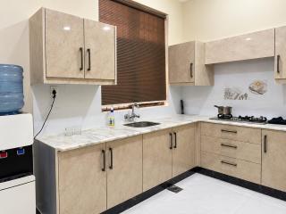 DHA guest house - 3