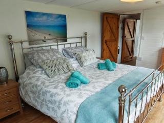 Hazel Lodge - 1