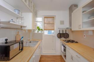 Contemporary 2 Bedroom Flat in Bayswater - London - 9