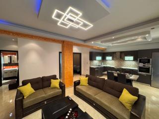 Premium 2 BR Apartment - 9