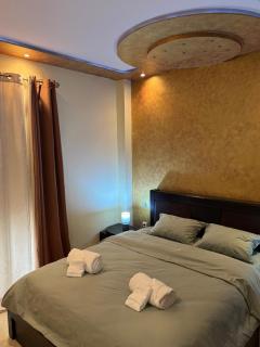Premium 2 BR Apartment - 6