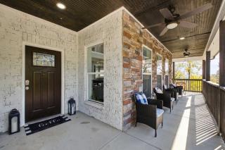 Hilltop House - Firepit Views & Private 3 Acres - 3