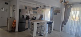Central address residence - 9