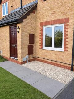 2 Bed Central Tickhill, Parking, Self Check-In - 1