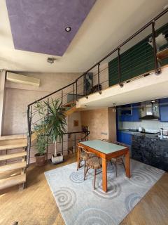 Yerevan Center Guest House - 5