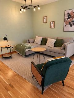 7Seas City Apartment I 6 P I Design I Netflix - 5