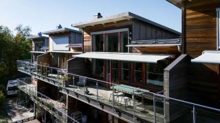 Bright Saltsjobaden Villa - Sea View & 2 Balconies - 4