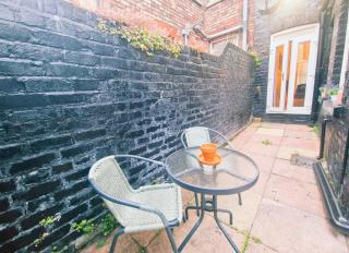 5 star Luxury Home by Liverpool Football Stadium - 1