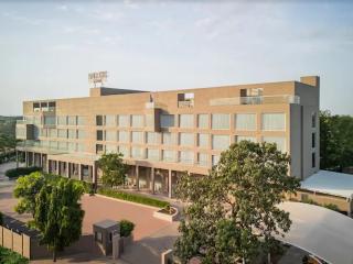 Sunrise Grand Hotel - 3