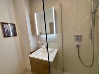 City Apartment Top 3 - 8