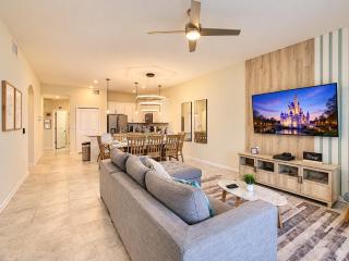 Splendid 2BR with Game Room & Console - 4
