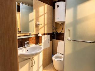 Unique Apartment near Seoul Mun - 7
