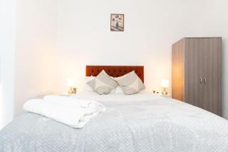 Cosy 1-Bed in Leeds - Ideal for Contractors & NHS - 4