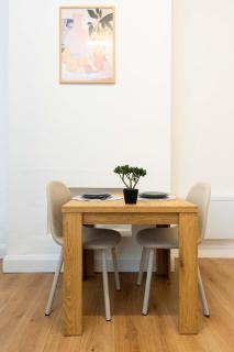Cosy 1-Bed in Leeds - Ideal for Contractors & NHS - 1
