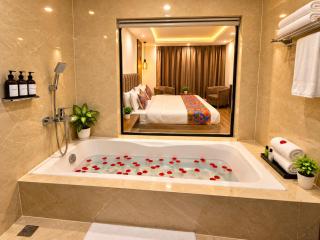 Hotel Orca Noida - 8