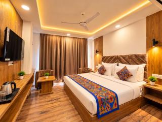 Hotel Orca Noida - 5