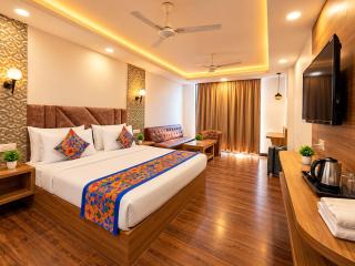 Hotel Orca Noida - 3