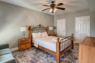 Bourbon Trail Country Estate -  - 1