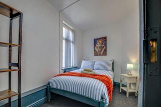 Stylish 2 Bed Ecclesall Road and City Centre - 6