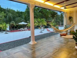 Sherra's Tropical Retreat - 5