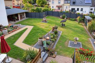 Landhäuser Wehlener Sonnenuhr mit Gartensauna - 1