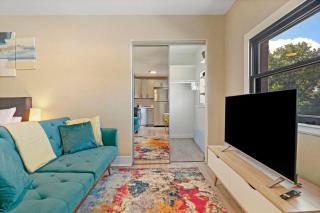 Downtown Urban Lisle Apartments - Near Metra & Naperville With Parking, Desk, Laundry - 8