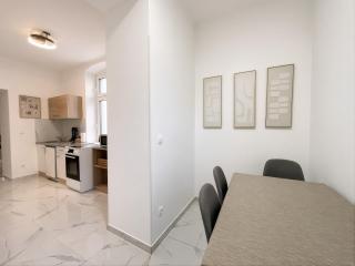 Family Apartments Neunkirchen 1 - 2
