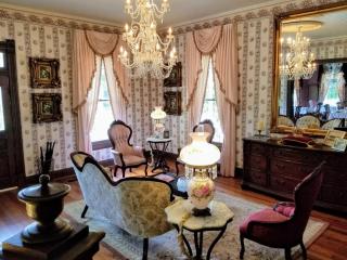 Queen Anne Bed and Breakfast - 9