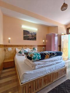 Nivasa Himalayan Homestay - 8