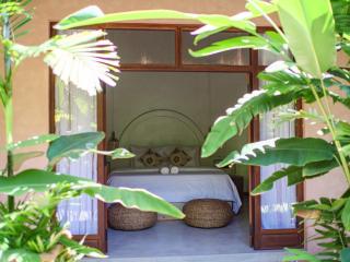 Banana Surf House - 6