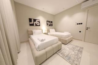 Spacious 2BR Apt | Al Salamah, Great Location - 7