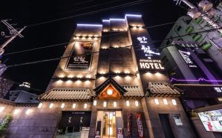 Manwol Hotel - 8
