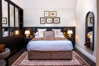 11 Cadogan Gardens and The Apartments - 9
