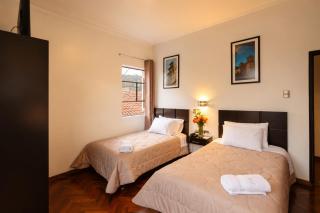 Hostal & Apartments El Triunfo - 6