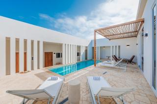 Casa Cuadra 3BR Sunrise Villa Ocean Views Pool near Baby Beach - 4