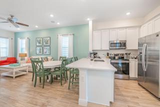 Sanderella Castle! Premium Cottage With Private Hot Tub Near Disney With Margaritaville Resort & Island H2O Access - 3037Sp - 5