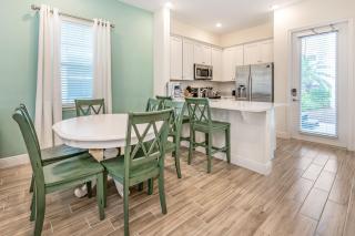 Sanderella Castle! Premium Cottage With Private Hot Tub Near Disney With Margaritaville Resort & Island H2O Access - 3037Sp - 2