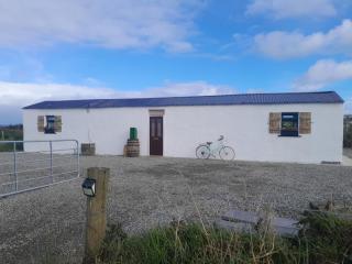 Cottage Sleeps 4 with Parking and Sea Views -  - 8
