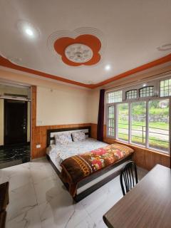 The Pink House - 6