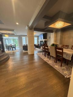 Luxurious 7-Bedroom House Rental in Chestermere, Canada - 4
