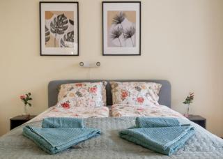 Modern & Bright 2 Bedroom - Terrace & Parking - 3