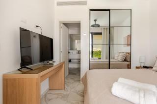 CanaRock Star Paradise Pool, Golf View, 2-Beds 2bath - 4