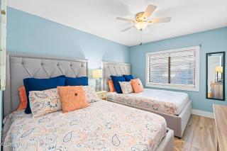 Cocoa Beach Sandcastles Condominiums Spacious 2 BR Sleeps 6 - 4