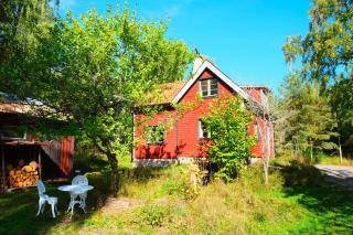 Ruhiges Haus in der Natur zwischen Stockholm & Uppsala - 0