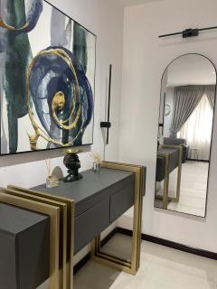Modern 2BR with Pool, Gym, Wi-Fi, 10 Min to Airport - 5