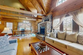 Dog Welcome Lake Home Sleeps 15 Floating Dock - 9