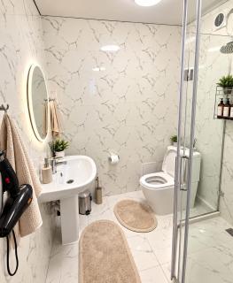 City Life Apartment near Mega Almaty - 4