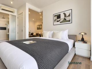 Near BTS l Central Sukhumvit l Pool and Garden l Sontana - Bangkok - 9